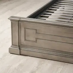 Solitude Antique Silver Queen Bed