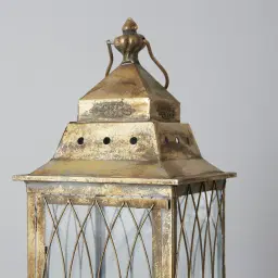 Intricate Lantern II