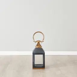 Ebony Lantern 