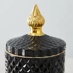 Black Sails Candle 200g