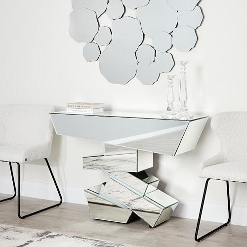 Quinn Cream Boucle Dining Chair - Black Legs