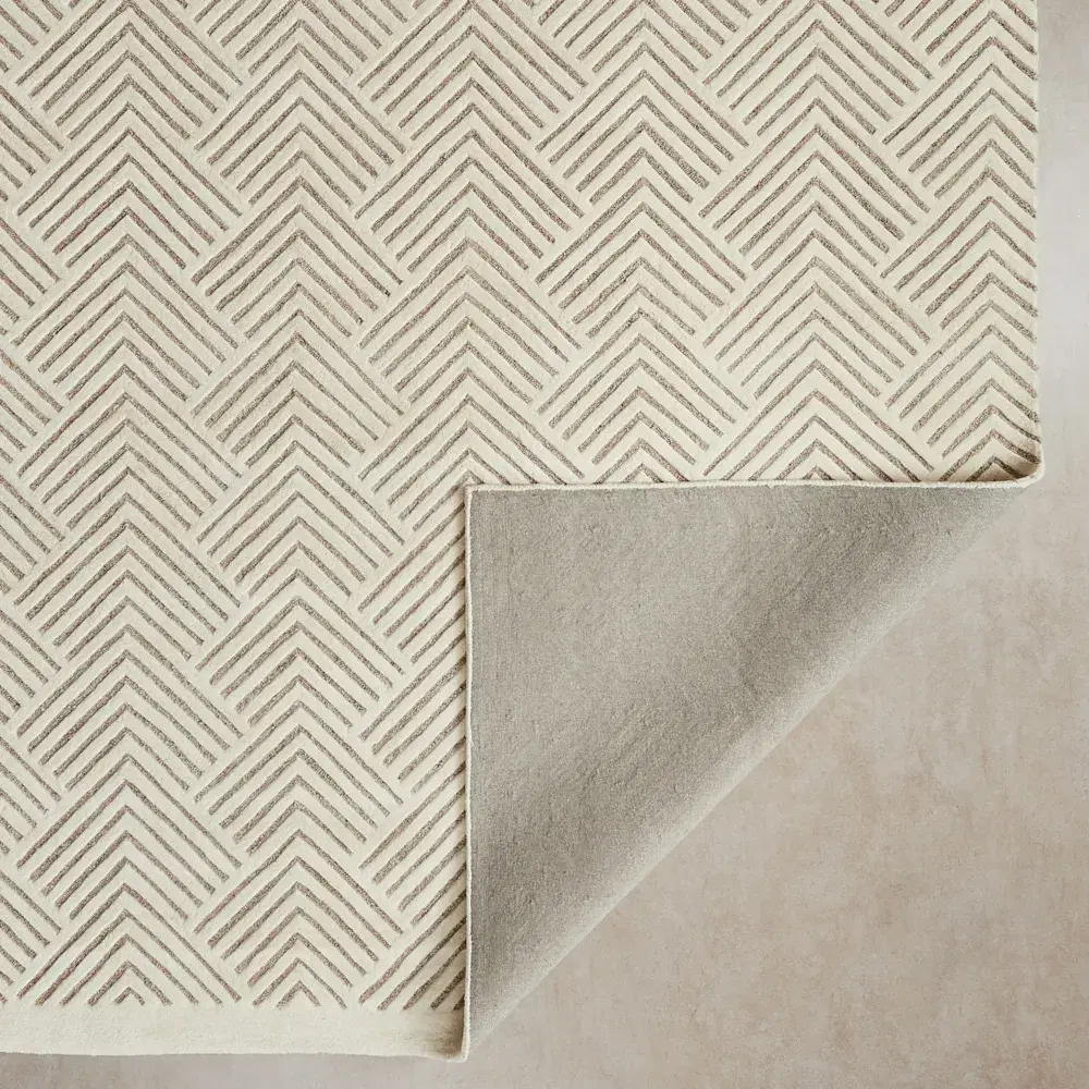 Alistair Ivory Beige Floor Rug - Large 250cm x 350cm