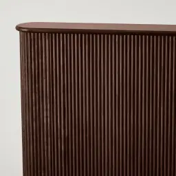 San Pierre Ebony Brown Ash Veneer King Bed