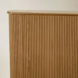 San Pierre Light Brown Ash Veneer King Bed