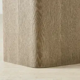 Trento Medium Brown Ash Veneer Medium Plinth