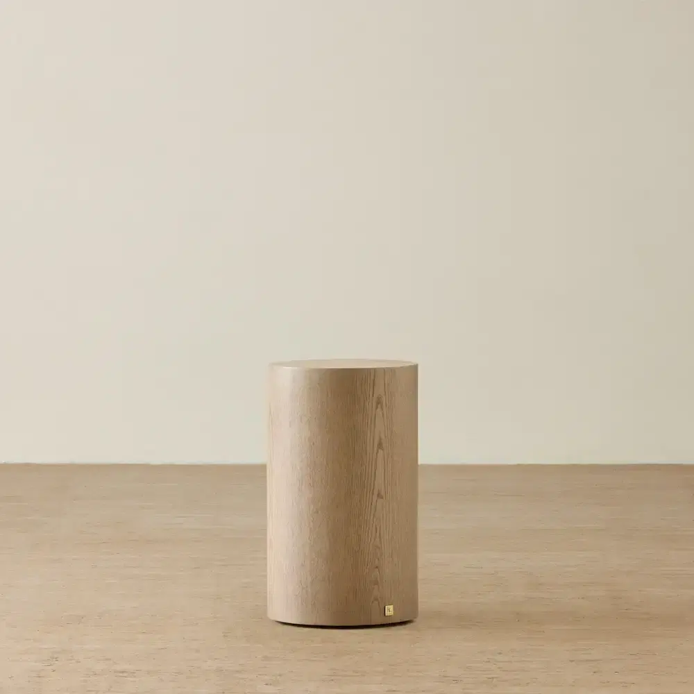 Trento Round Medium Brown Ash Veneer Short Plinth