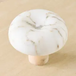 Sela Table Lamp