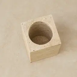 Peta Beige Travertine Box 17.5cm