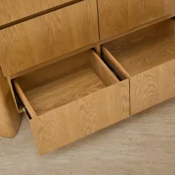 Verdara Light Oak Veneer Dresser