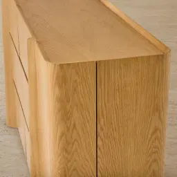 Verdara Light Oak Veneer Dresser